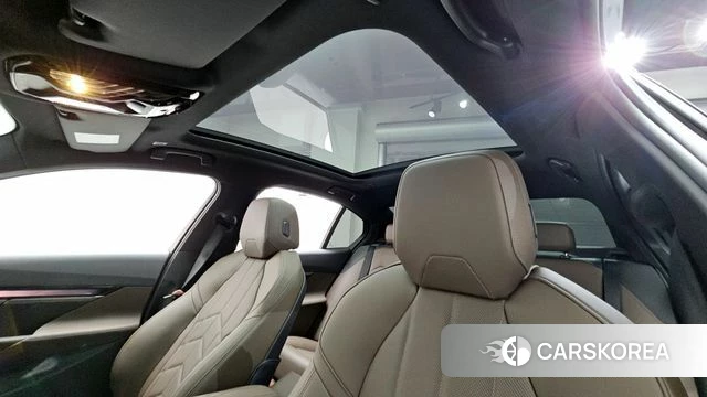 BMW 5 Series (G60) id 3831228 из Кореи 11