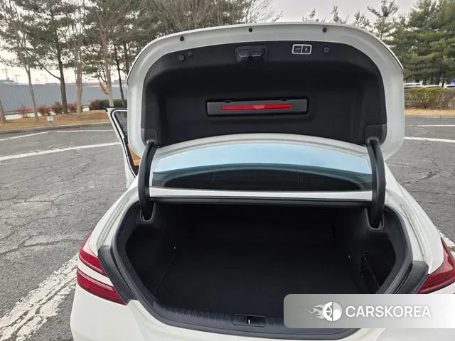 Genesis The New G70 id 3759746 из Кореи 11