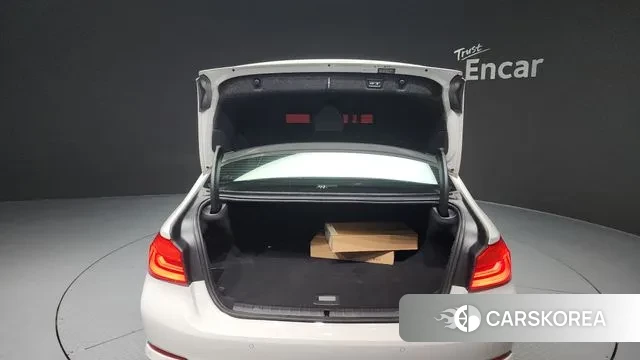 BMW 5 Series (G30) id 3412813 из Кореи 11