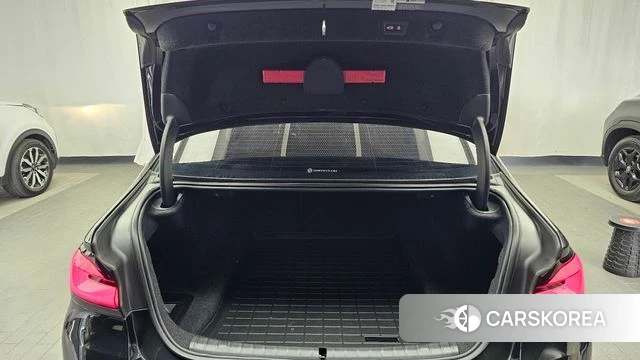 BMW 5 Series (G30) id 3885355 из Кореи 11