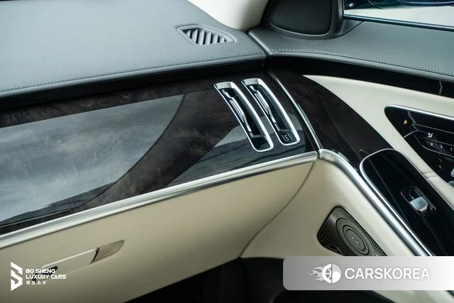 Mercedes-Benz Maybach S-class id 4259248 из Китая 11