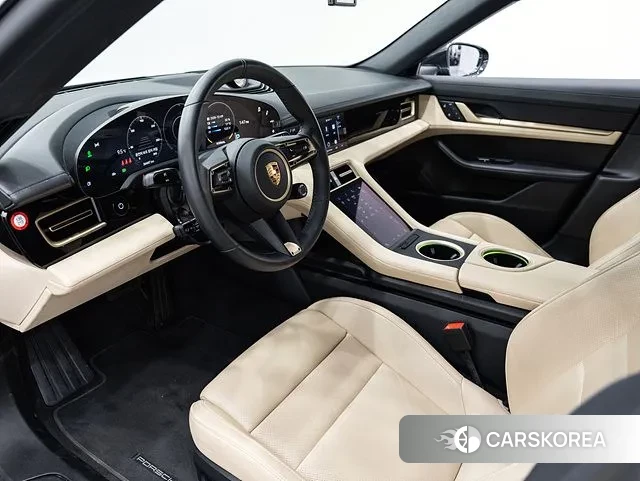 Porsche Taycan id 3487267 из Кореи 11