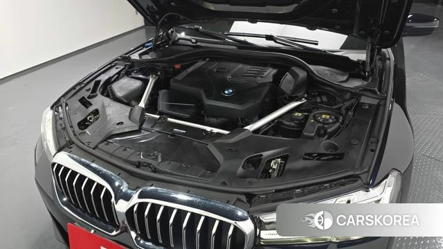 BMW 5 Series (G30) id 3941134 из Кореи 11