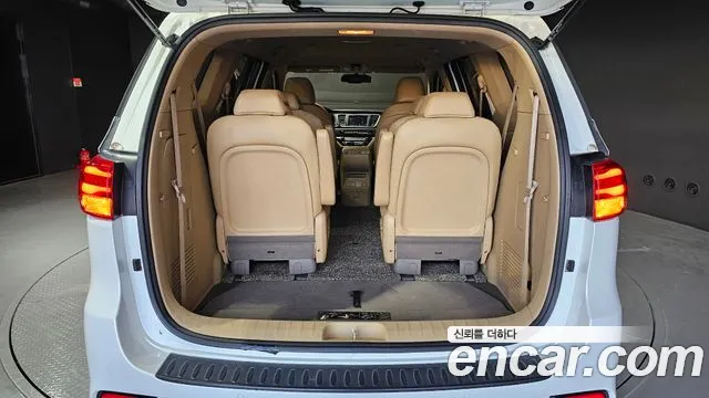 Kia The New Carnival id 2509514 из Кореи 11