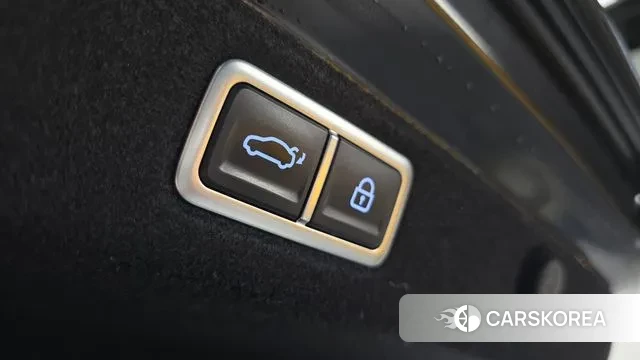 Hyundai Grandeur (GN7) id 3734928 из Кореи 11