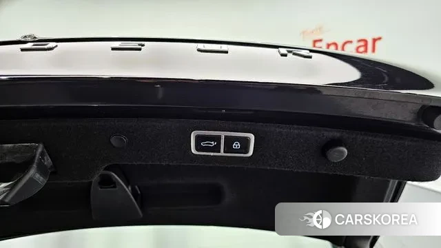 Hyundai Grandeur (GN7) id 3289680 из Кореи 11