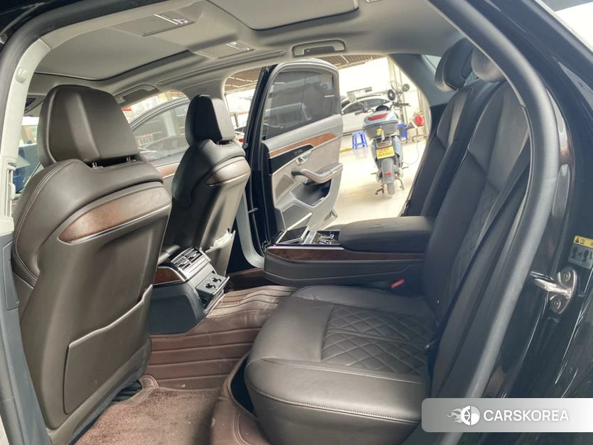 Audi A8 id 4461827 из Китая 11