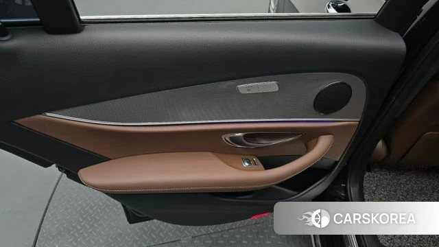 Mercedes-Benz E-Class W213 id 4605463 из Кореи 11