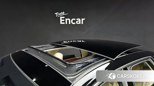 Hyundai Grandeur (GN7) id 3581192 из Кореи 11