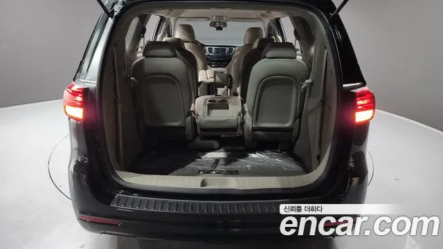 Kia The New Carnival id 2802850 из Кореи 11