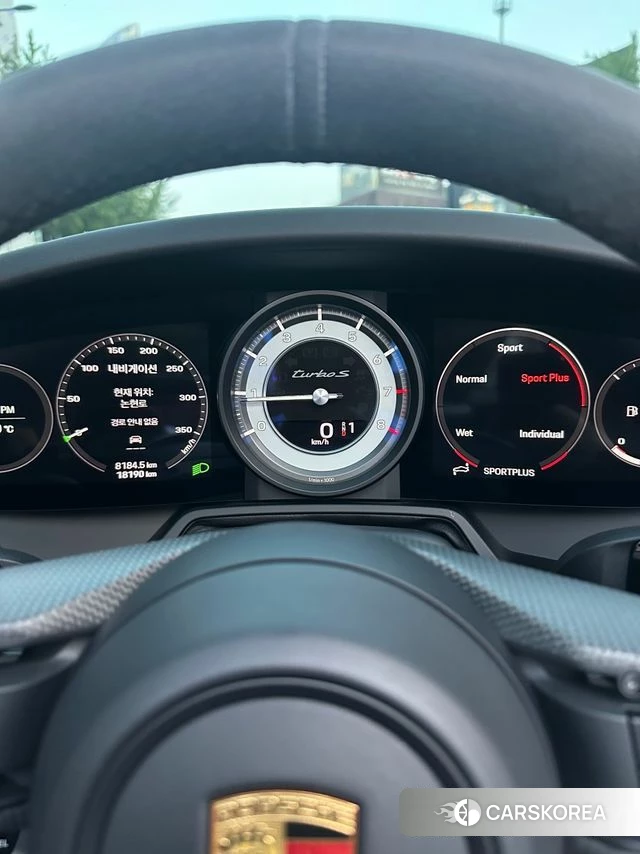 Porsche 911(992) id 4547740 из Кореи 11