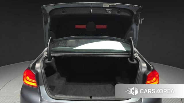 BMW 5 Series (G30) id 3834659 из Кореи 11