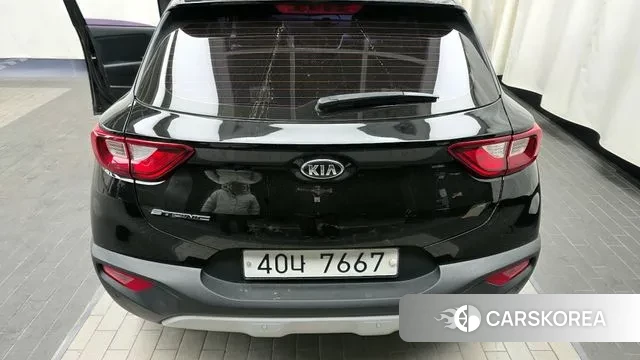 Kia Stonic id 3536391 из Кореи 11