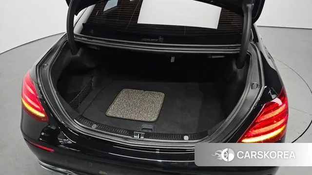 Mercedes-Benz E-Class W213 id 3616972 из Кореи 11