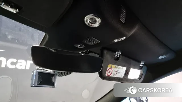 Aston Martin Vantage 2nd Generation id 3499447 из Кореи 11