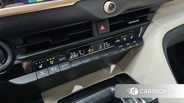 Toyota Crown Crossover id 4539901 из Кореи 11