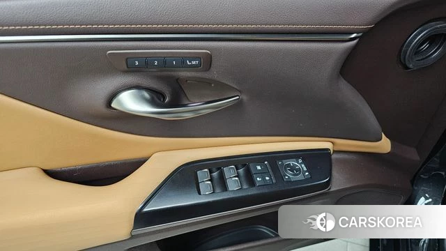 Lexus ES300h 7th generation id 4350530 из Кореи 11