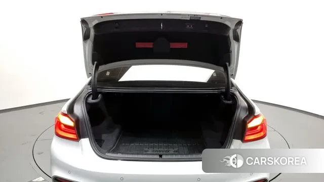 BMW 5 Series (G30) id 3302030 из Кореи 11