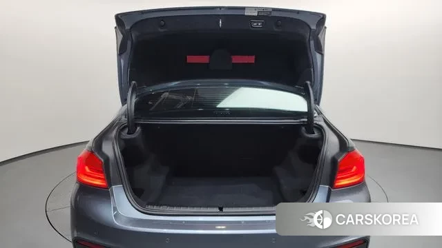 BMW 5 Series (G30) id 3748197 из Кореи 11