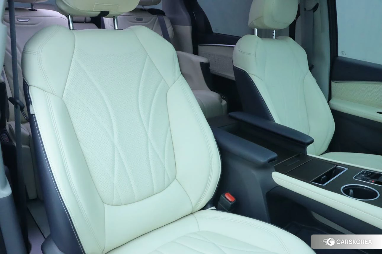 Toyota Saina id 4498547 из Китая 11