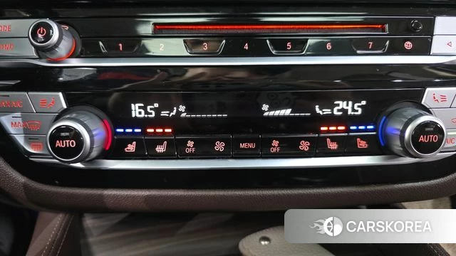 BMW 5 Series (G30) id 4371461 из Кореи 11