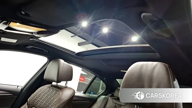 BMW 5 Series (G30) id 3562374 из Кореи 11