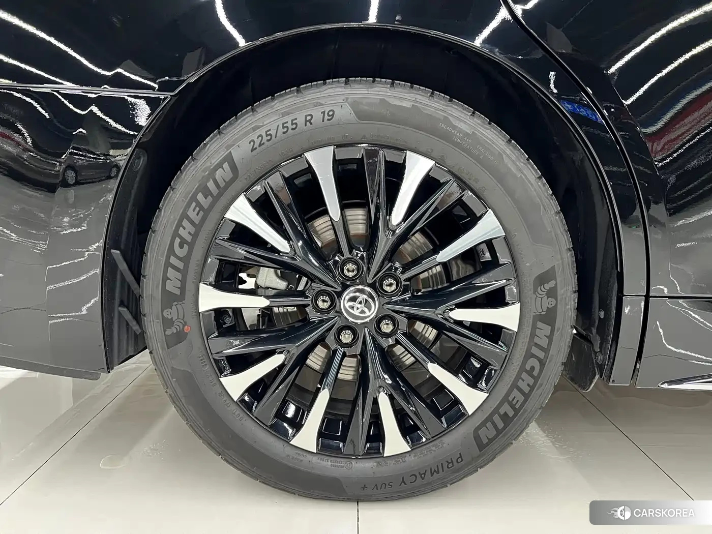 Toyota Elfa id 4606841 из Китая 11