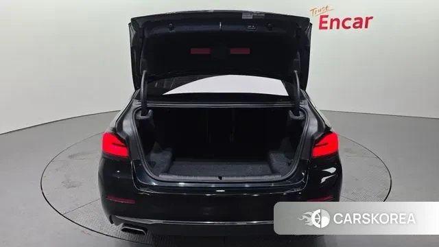 BMW 5 Series (G30) id 3717373 из Кореи 11