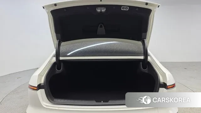 Hyundai Grandeur Hybrid (GN7) id 3605986 из Кореи 11