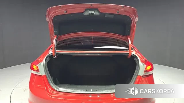 Hyundai Avante AD id 3558006 из Кореи 11