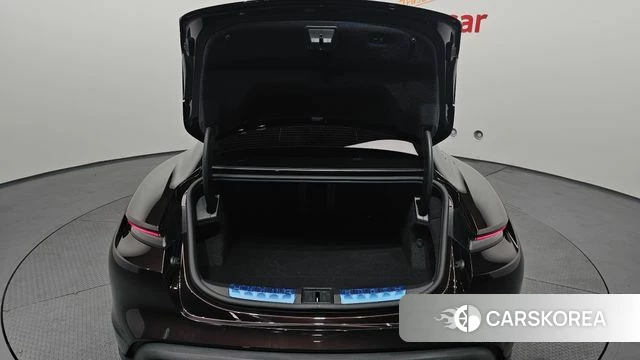 Porsche Taycan id 3842771 из Кореи 11