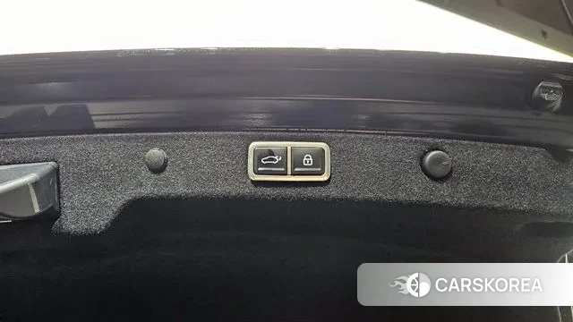 Hyundai Grandeur Hybrid (GN7) id 3452656 из Кореи 11