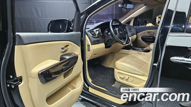 Kia The New Carnival id 2575481 из Кореи 11