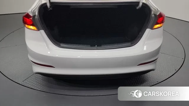 Hyundai Avante AD id 3403221 из Кореи 11