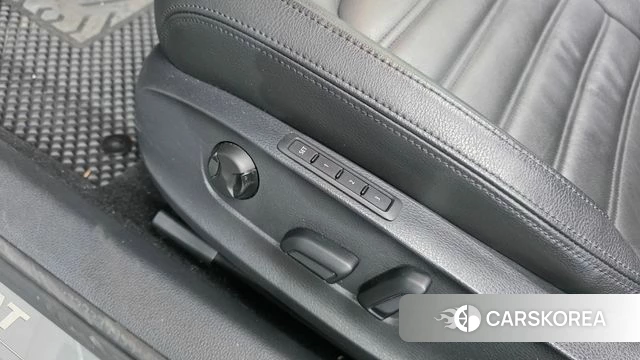 Volkswagen The New Passat id 4865432 из Кореи 11