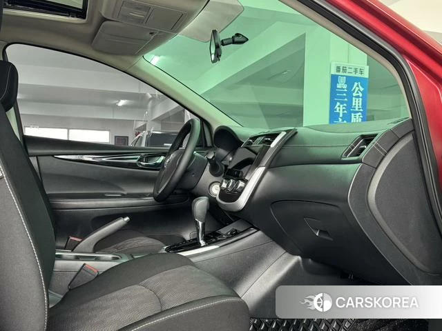 Nissan TIIDA id 4335852 из Китая 11