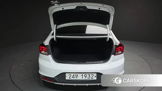 Hyundai The New Avante AD id 3601976 из Кореи 11