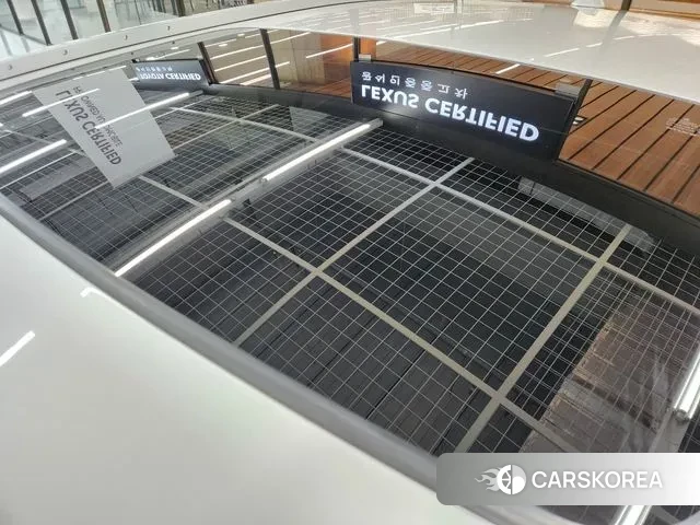 Lexus UX300h id 3365288 из Кореи 11