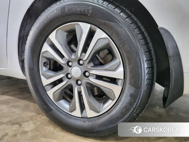 Kia The New Carnival id 4511733 из Кореи 11