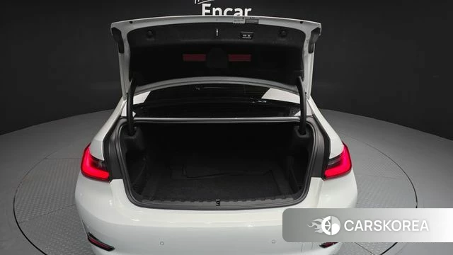 BMW 3 Series (G20) id 3884546 из Кореи 11