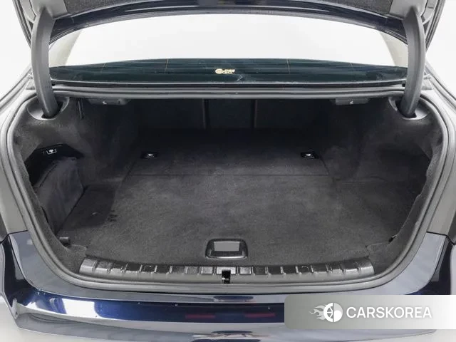 BMW 5 Series (G30) id 3338960 из Кореи 11