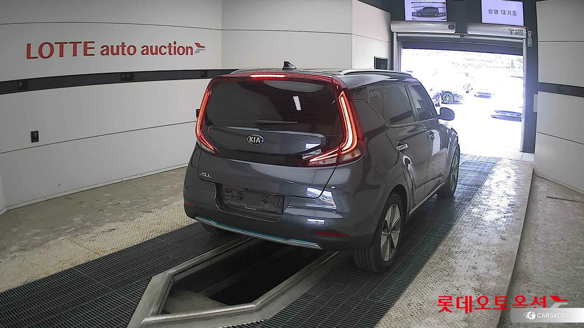 Kia Soul Booster EV id 4289512 из Кореи 11