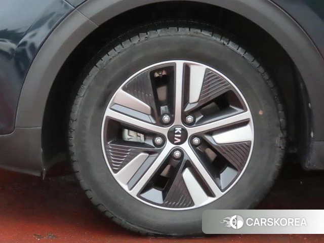 Kia The New Niro id 4657487 из Кореи 11