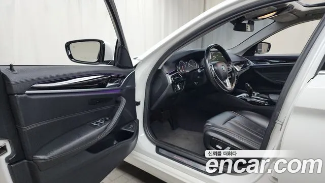 BMW 5 Series (G30) id 2791424 из Кореи 11