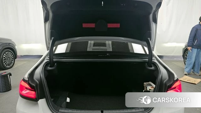 BMW 5 Series (G30) id 3833607 из Кореи 11