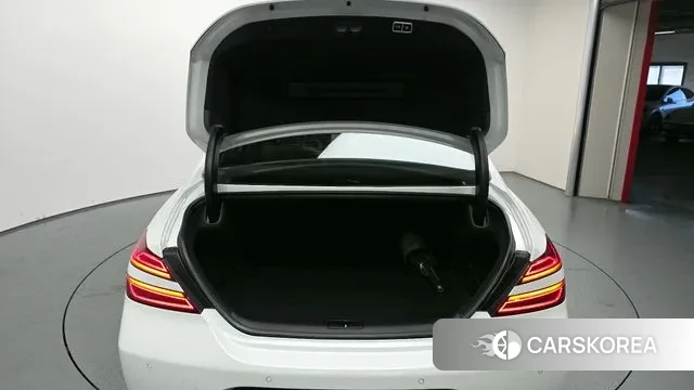 Genesis The New G70 id 3343491 из Кореи 11