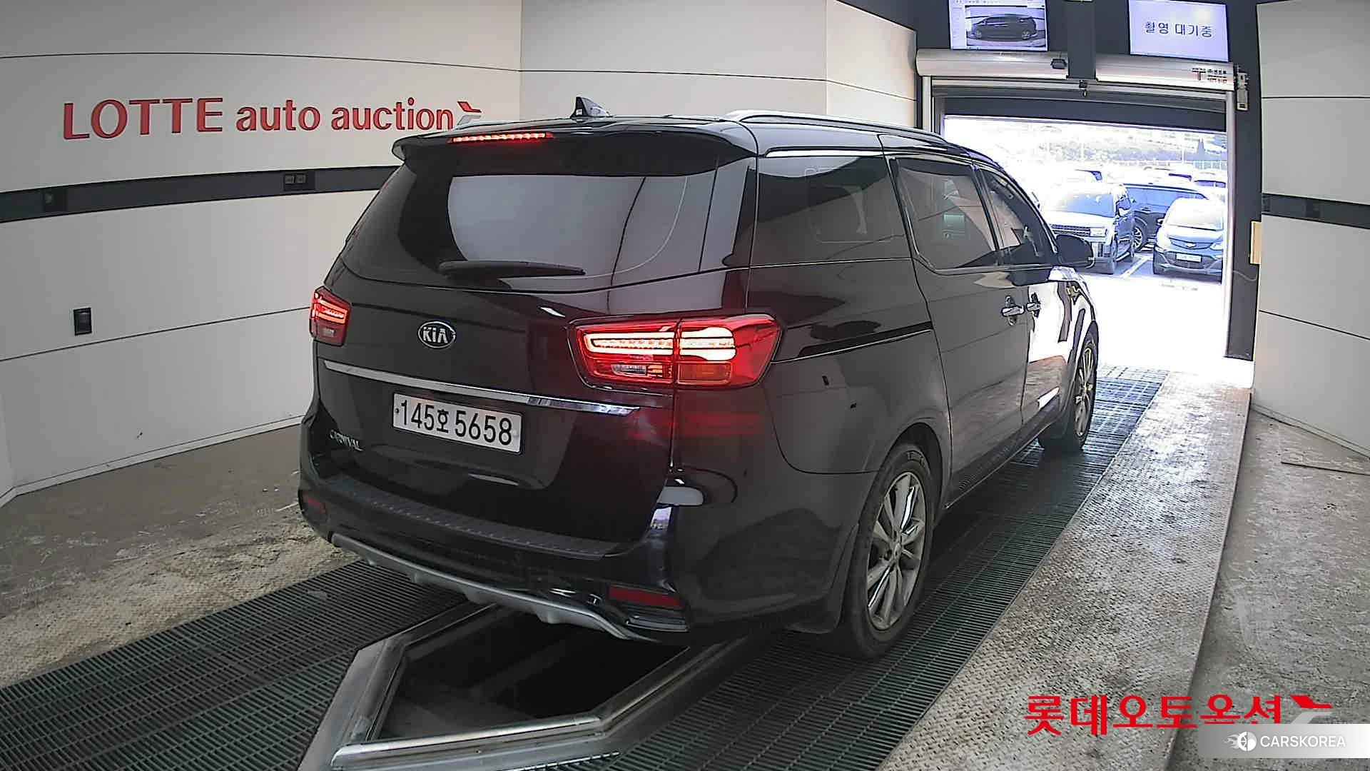 Kia Carnival id 3882157 из Кореи 11