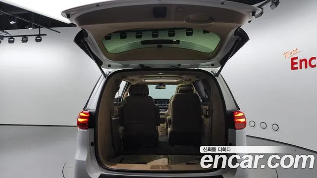 Kia The New Carnival id 2798069 из Кореи 11