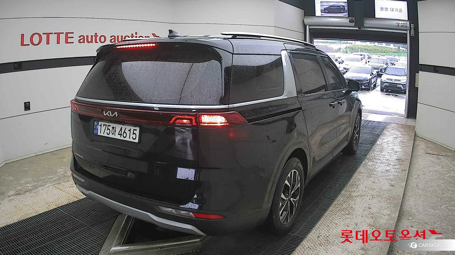Kia Carnival id 4352383 из Кореи 11