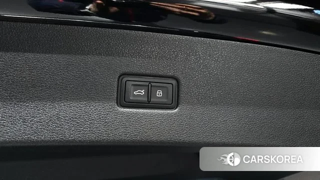 Audi Q8 (4M) id 3599354 из Кореи 11